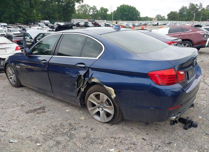 BMW 528I