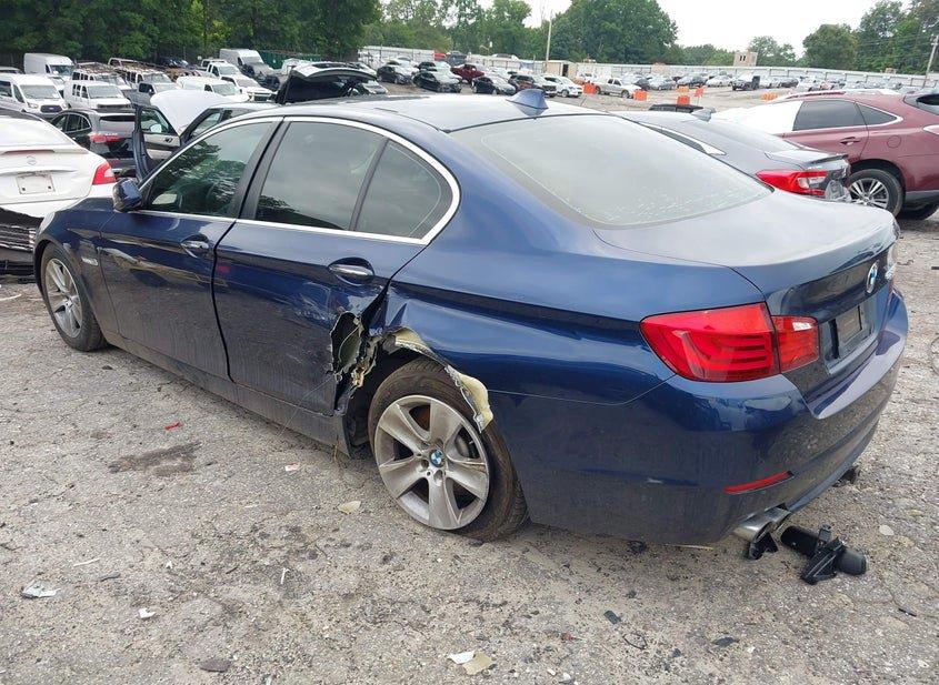 BMW 528I