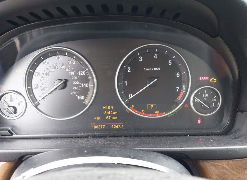 BMW 528I