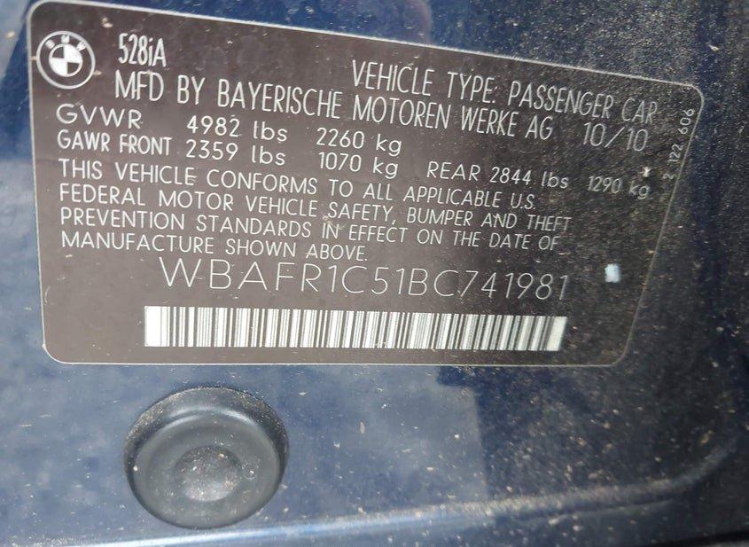 BMW 528I