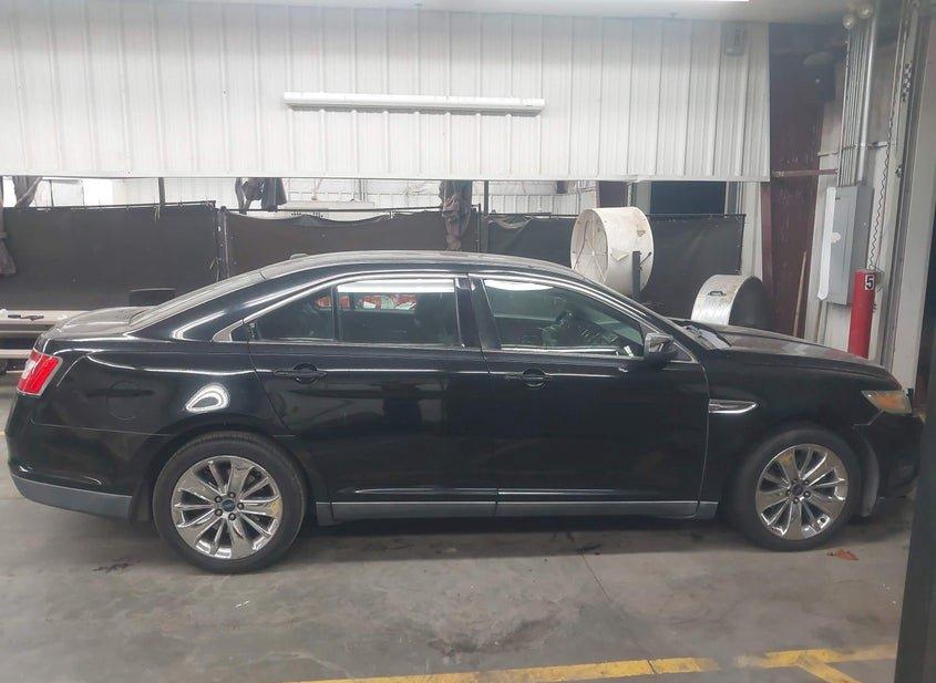 Ford Taurus
