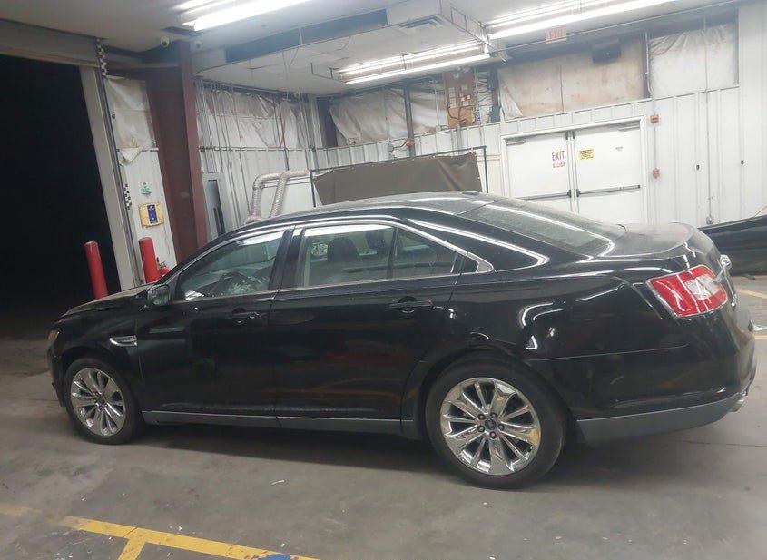 Ford Taurus