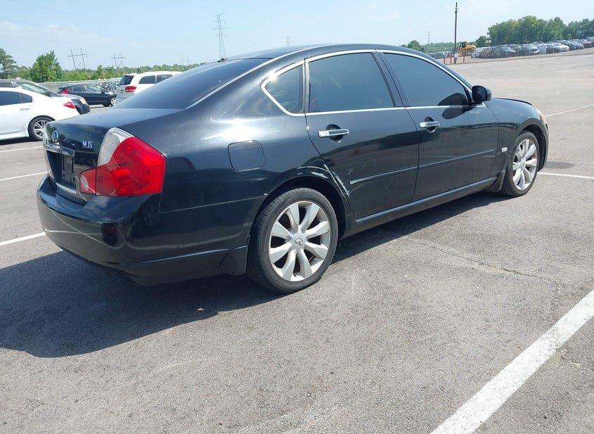 Infiniti M35