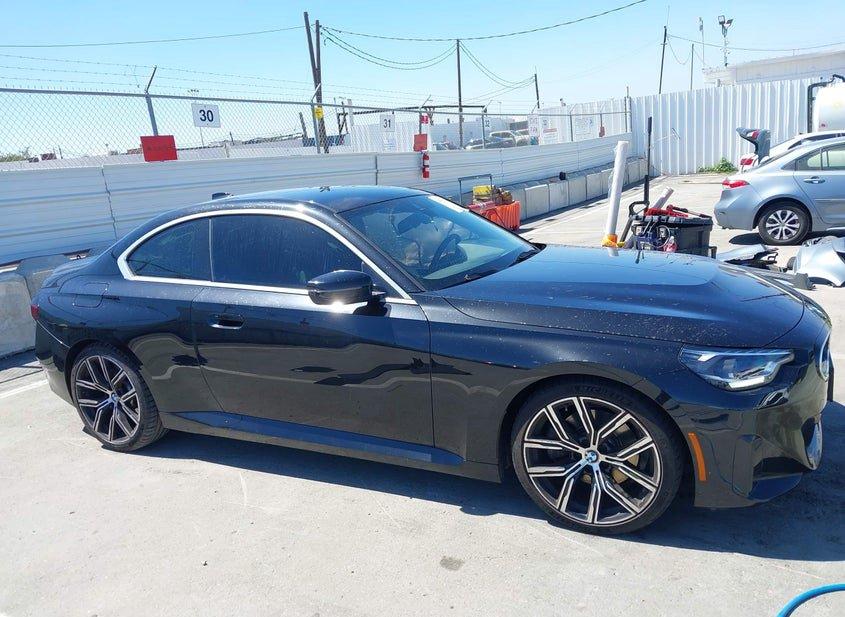 BMW 230