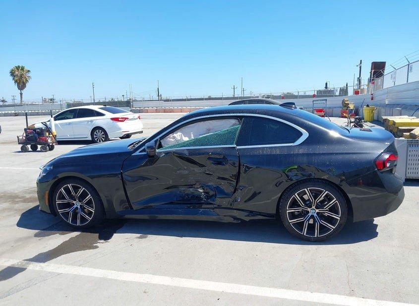 BMW 230