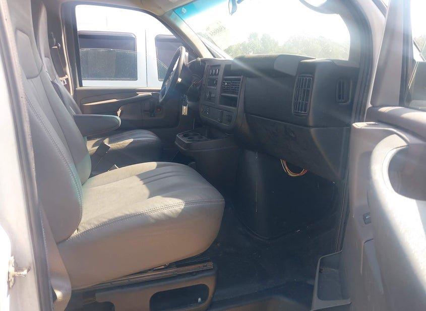 Chevrolet Express 3500