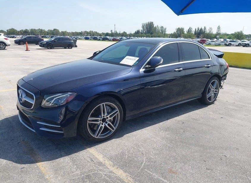 Mercedes-Benz E 300