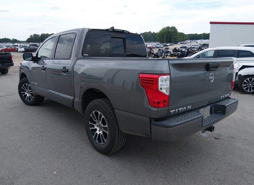Nissan Titan
