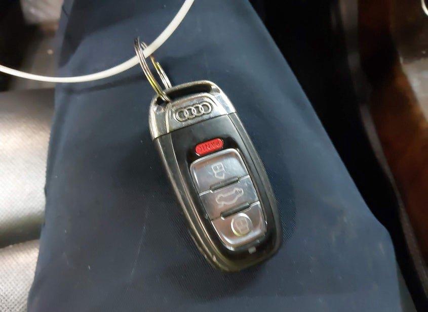 Audi A8 L