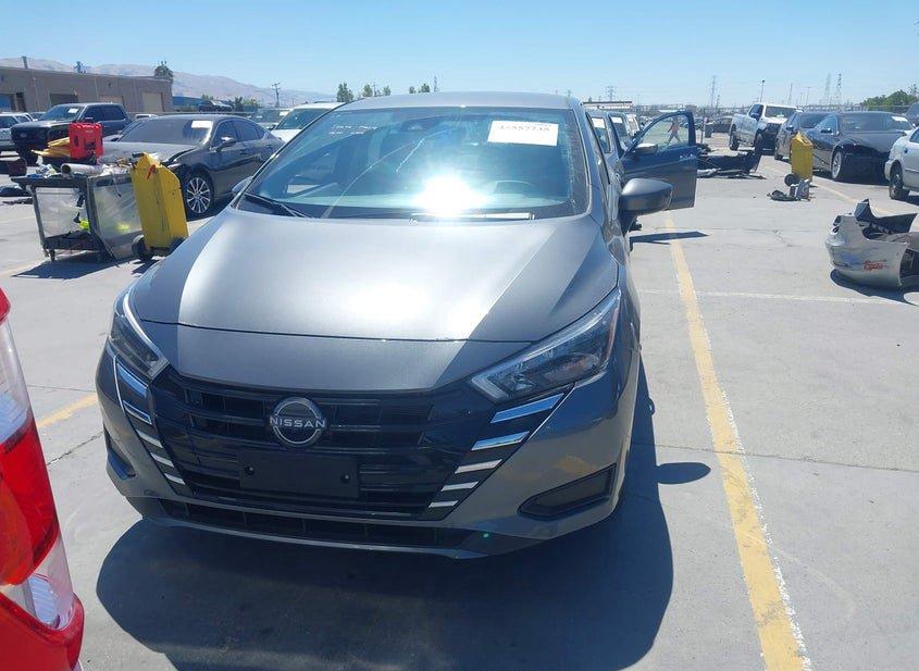 Nissan Versa