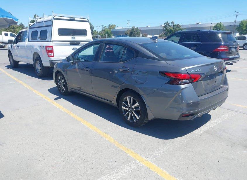 Nissan Versa