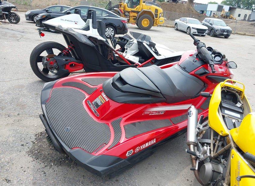 Yamaha Fzr