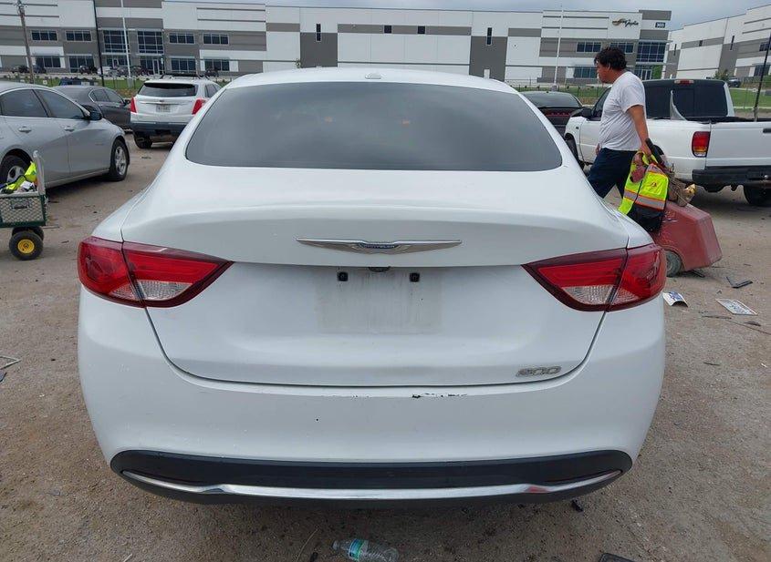 Chrysler 200