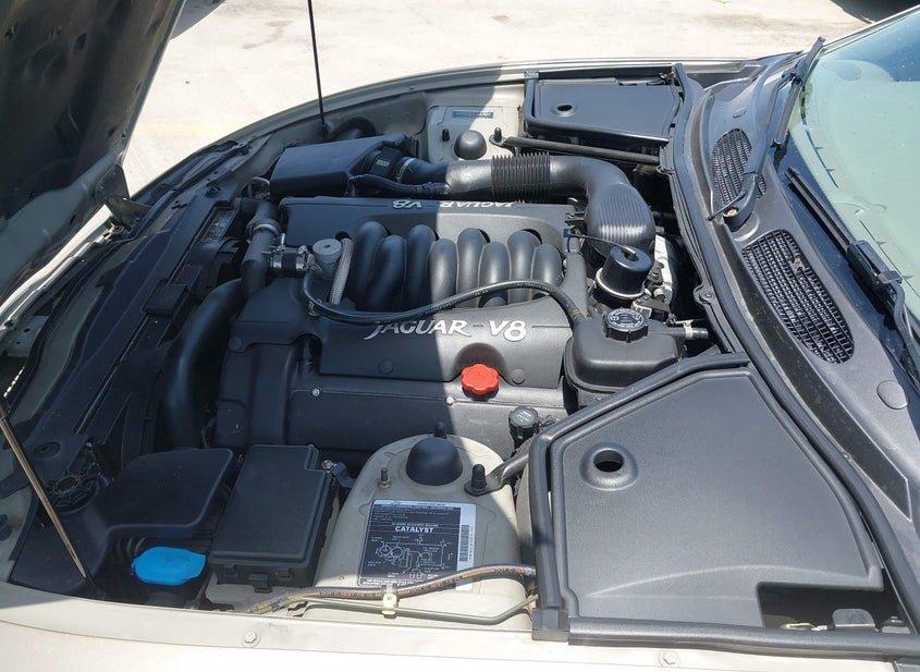 Jaguar Xk8