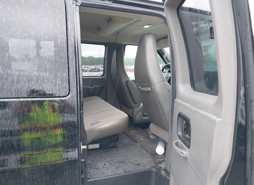 Chevrolet Express 3500