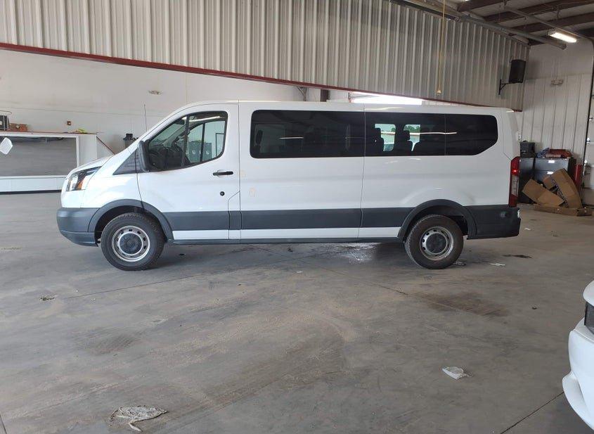 Ford Transit-350