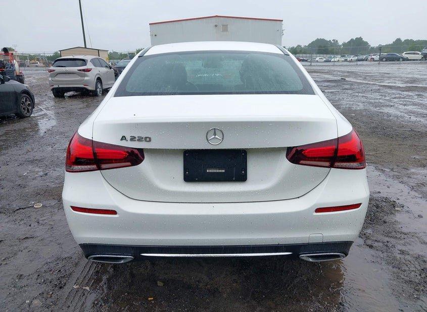 Mercedes-Benz A 220