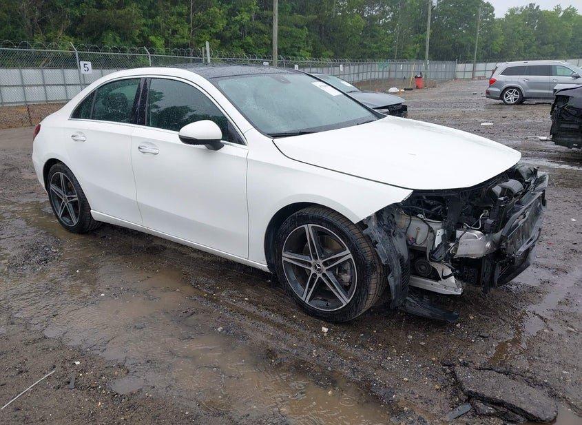 Mercedes-Benz A 220