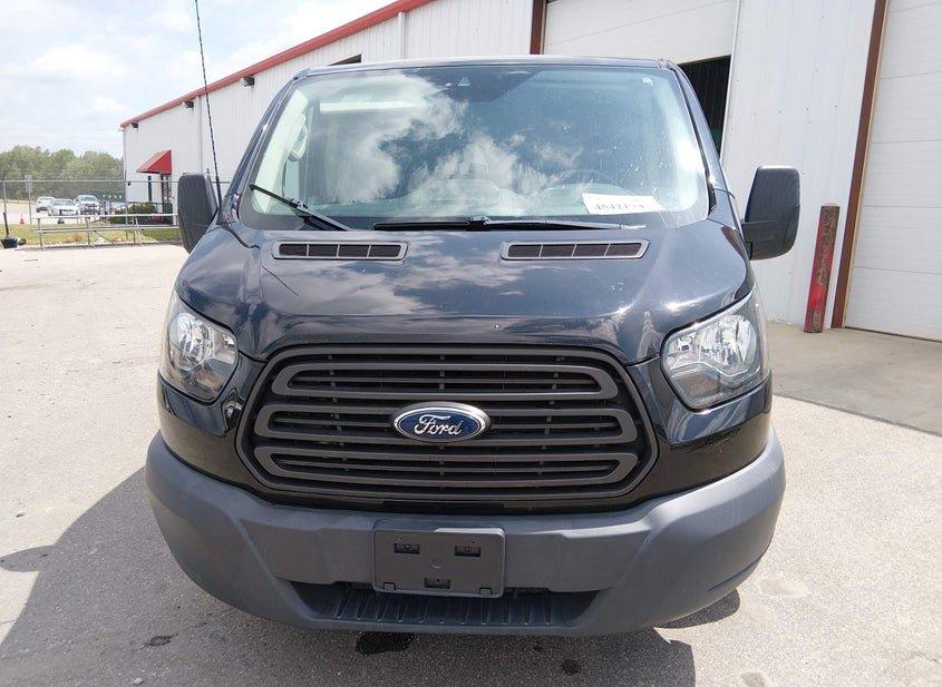 Ford Transit-150