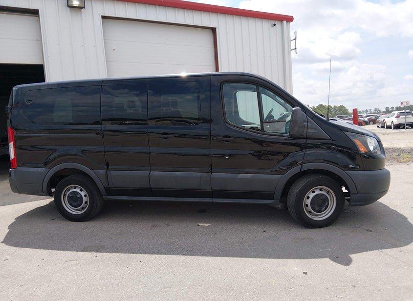 Ford Transit-150