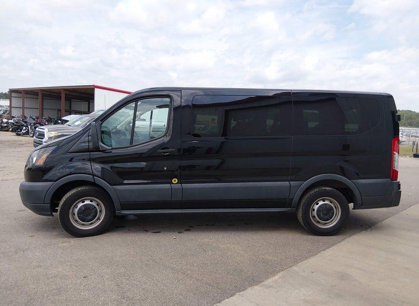 Ford Transit-150