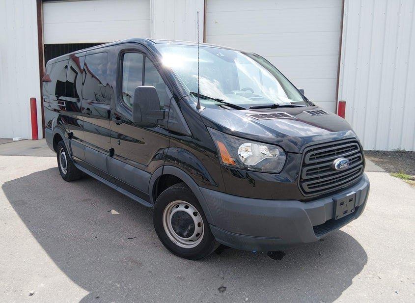 Ford Transit-150