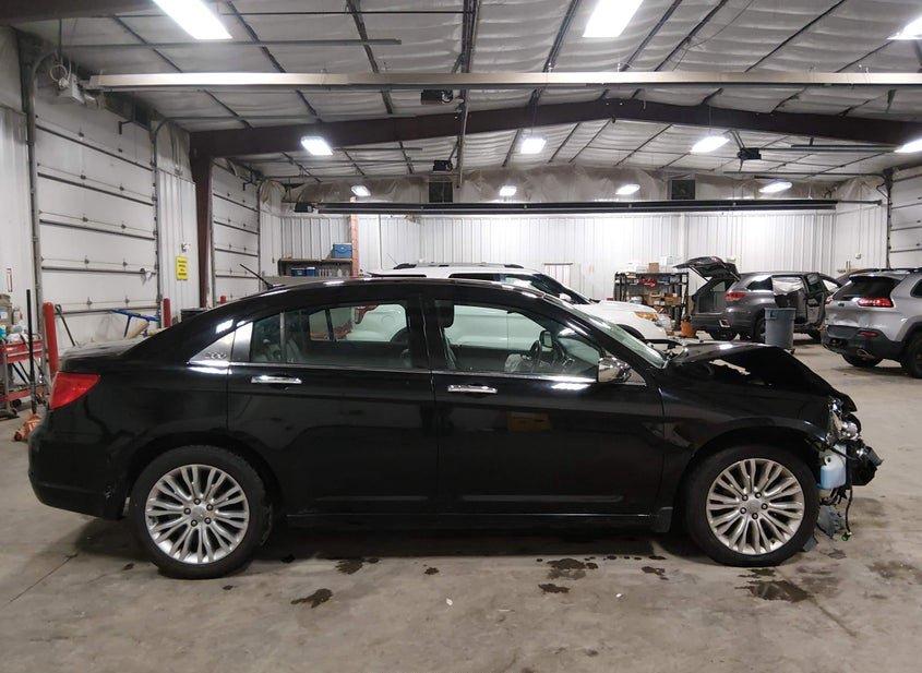 Chrysler 200