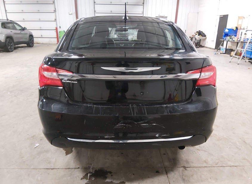 Chrysler 200