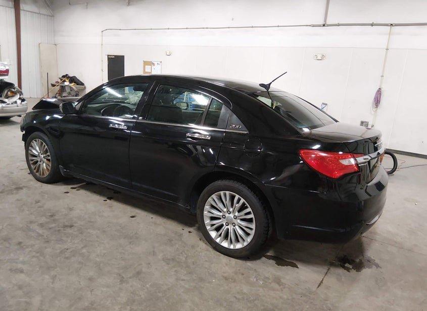 Chrysler 200