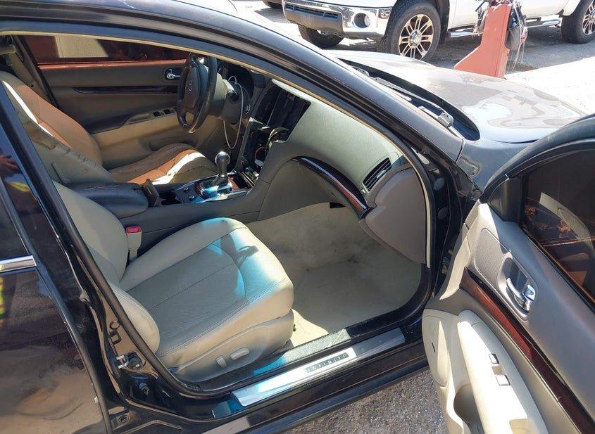 Infiniti G37
