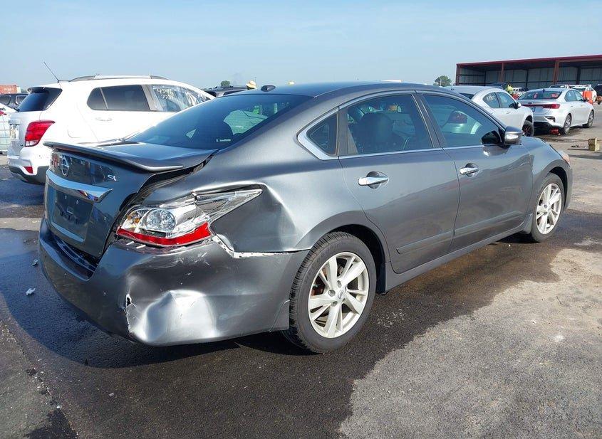 Nissan Altima