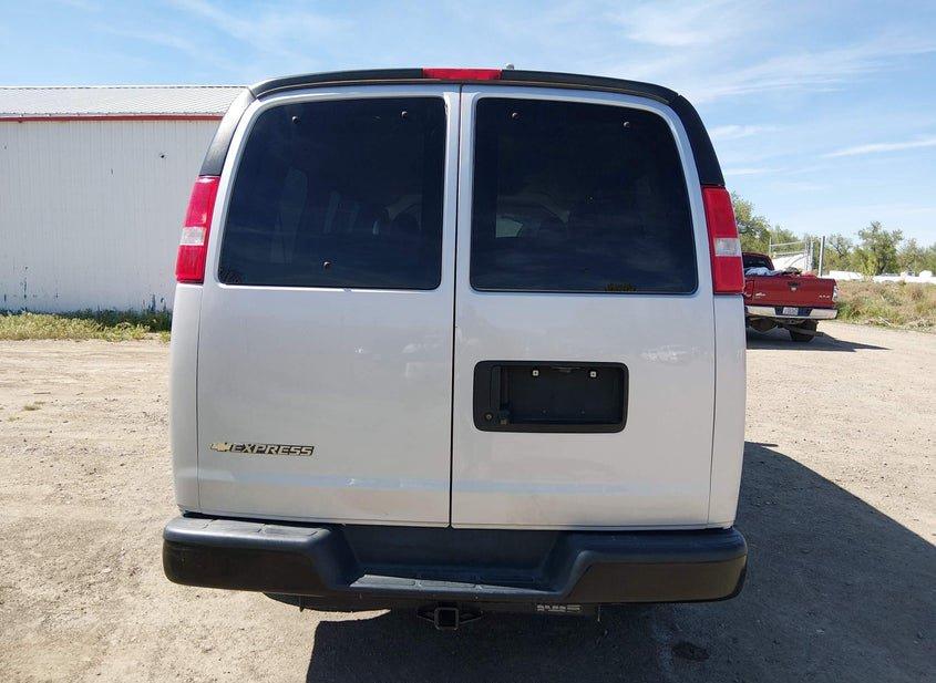 Chevrolet Express 2500