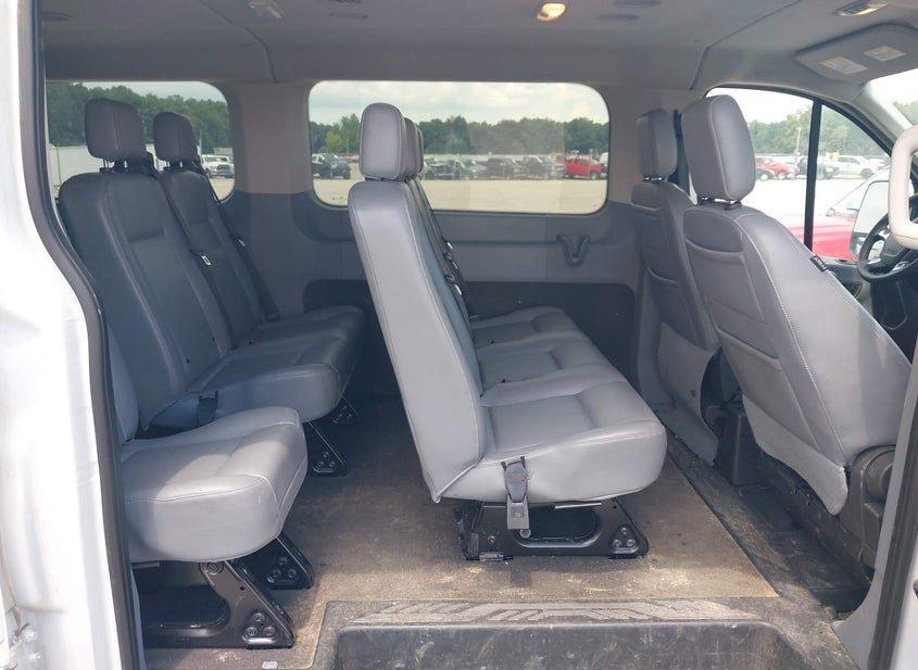 Ford Transit-350