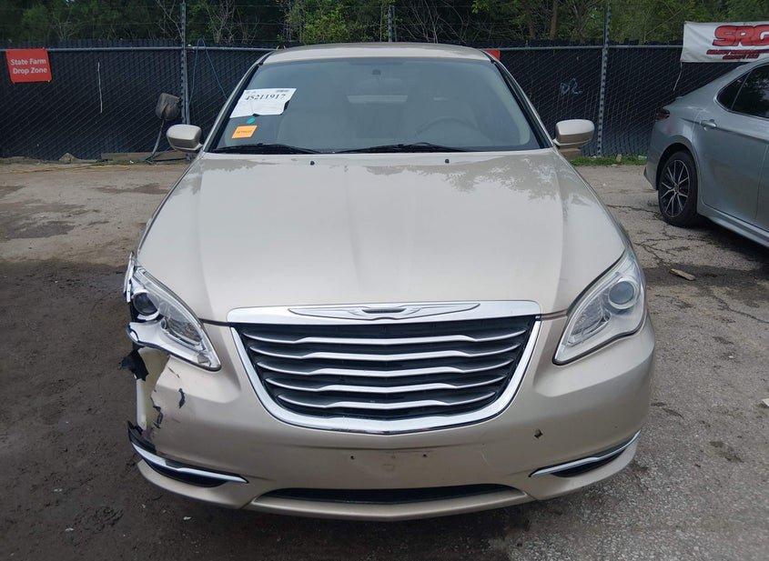 Chrysler 200