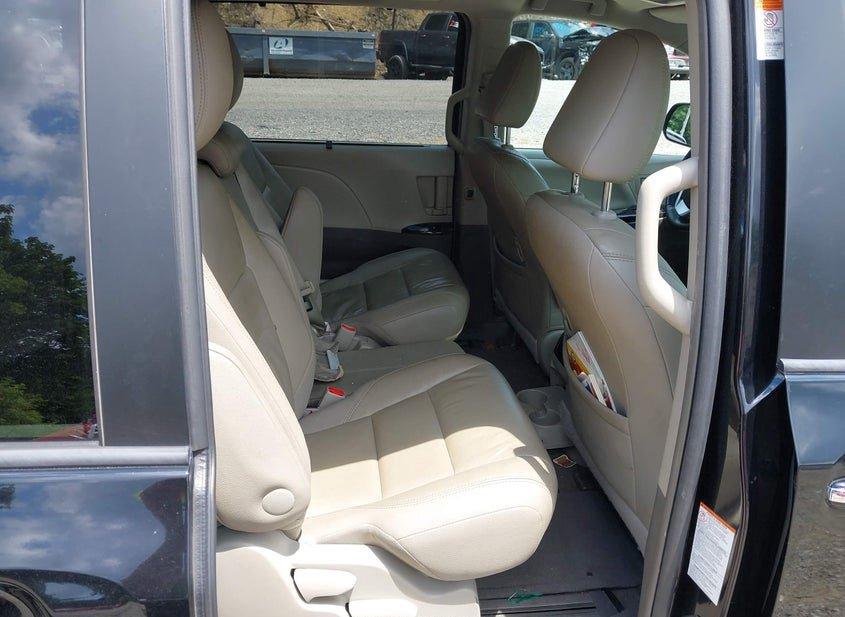 Toyota Sienna