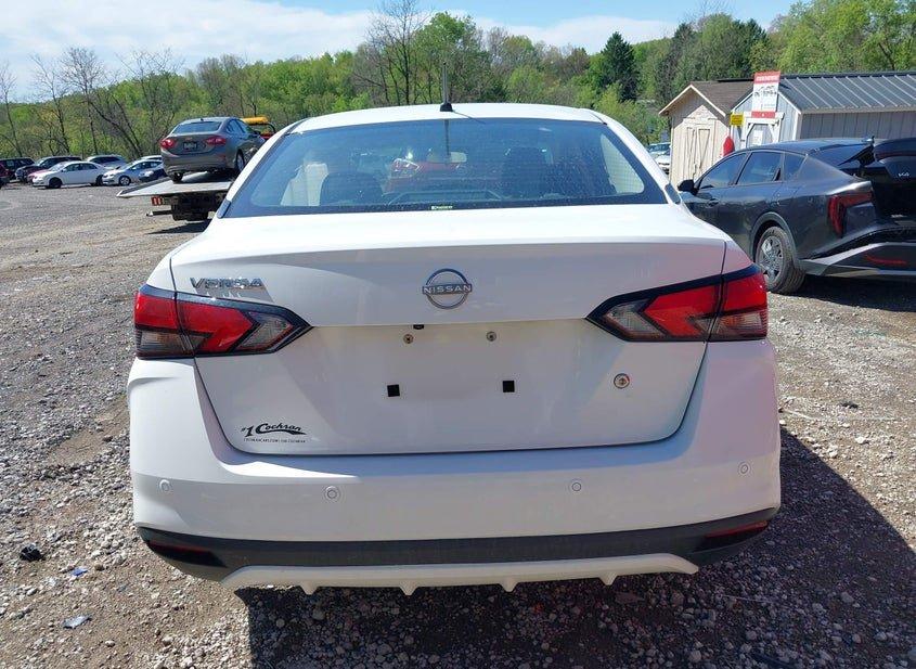 Nissan Versa