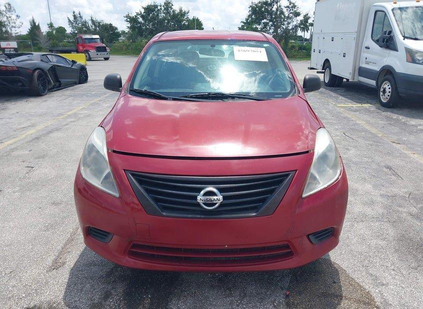 Nissan Versa