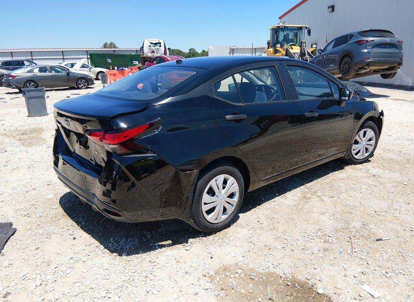 Nissan Versa