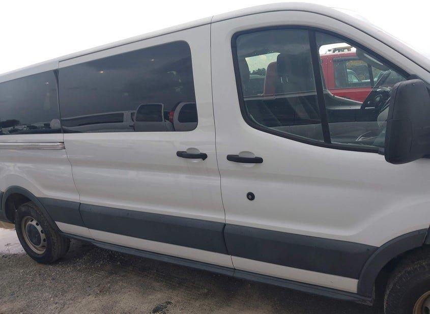 Ford Transit-350