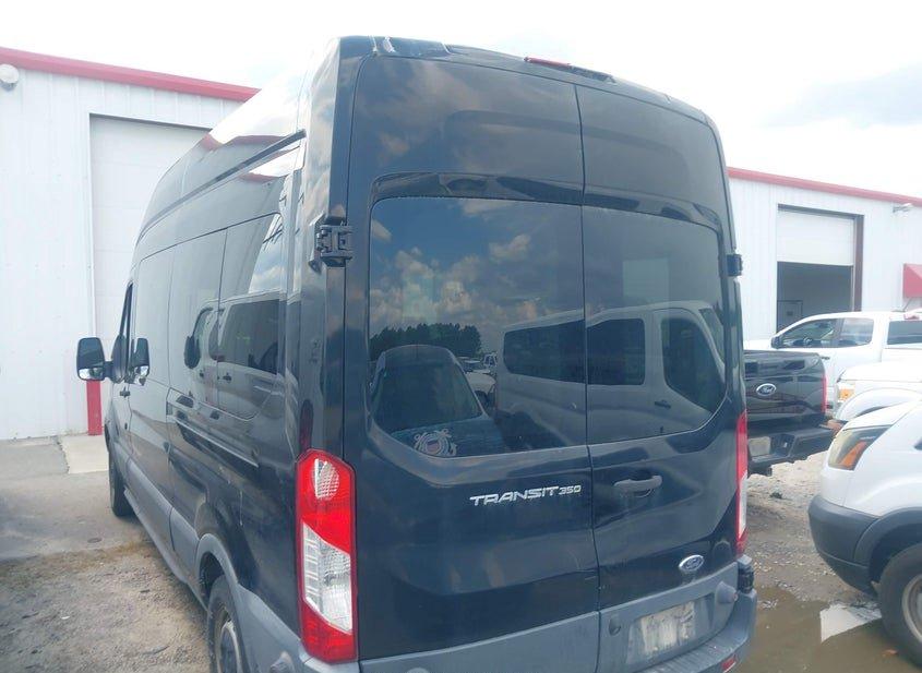 Ford Transit-350