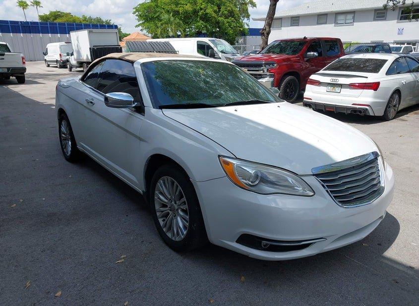 Chrysler 200