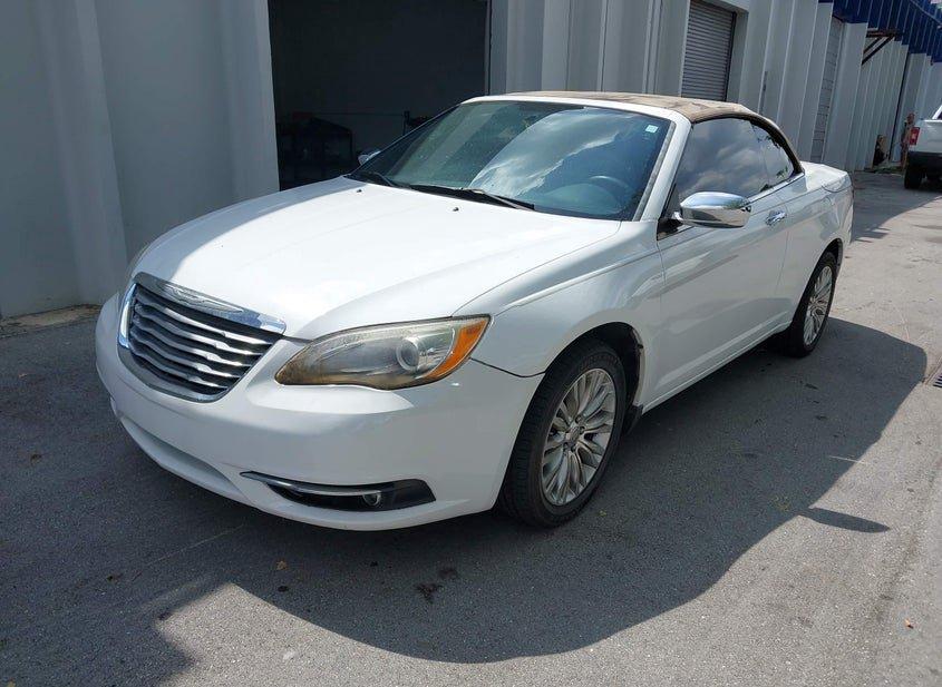 Chrysler 200