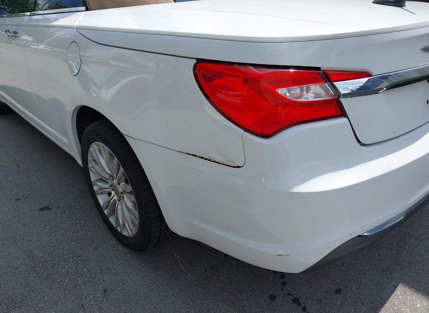 Chrysler 200