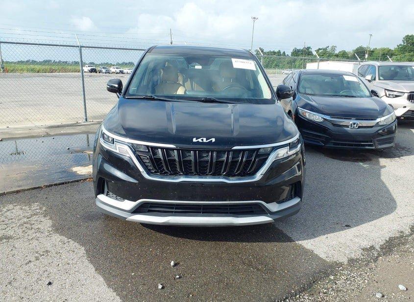 Kia Carnival Mpv