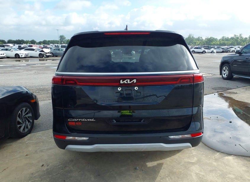 Kia Carnival Mpv