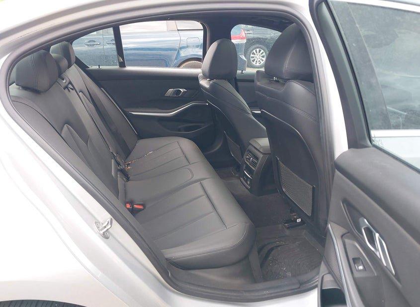 BMW 330I