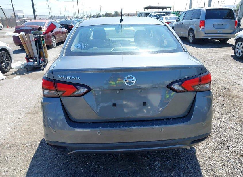 Nissan Versa