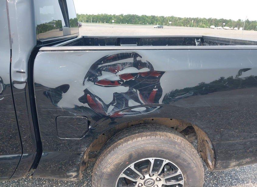 Nissan Titan