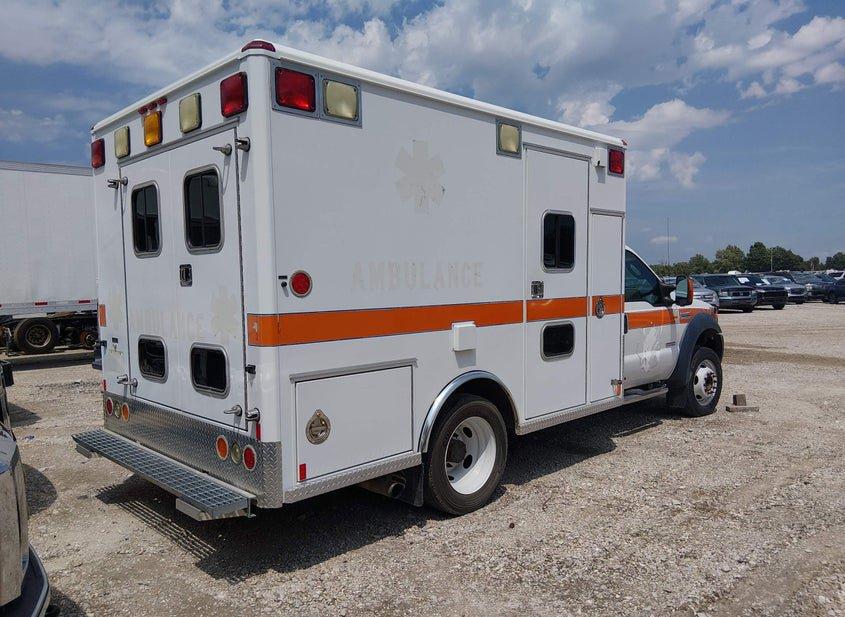 Ford F-450 Chassis