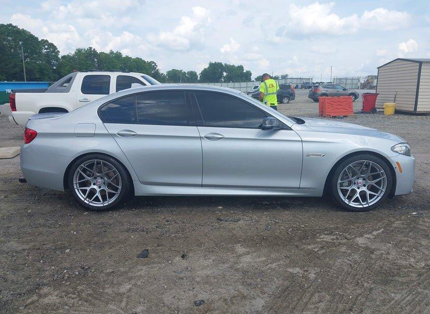 BMW 550I